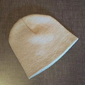 Grey beanie - One size - great condition